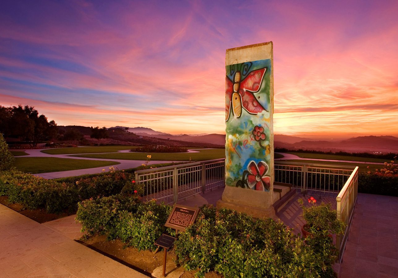 Visit Simi Ronald Reagan Library Berlin Wall